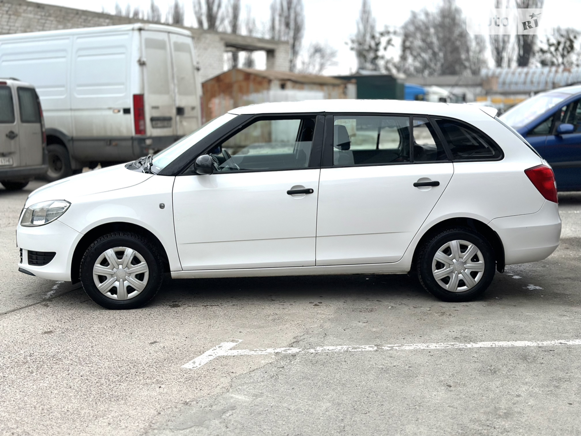 2012 Skoda Fabia - мініатюра 8