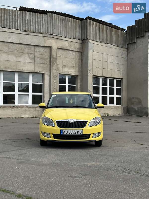 Хэтчбек Skoda Fabia 2010 в Виннице