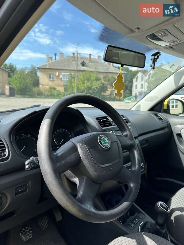 Хэтчбек Skoda Fabia 2010 в Виннице
