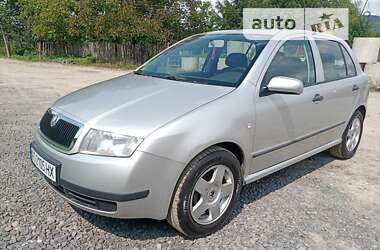 Хэтчбек Skoda Fabia 2003 в Иршаве