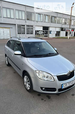 Универсал Skoda Fabia 2010 в Чернигове