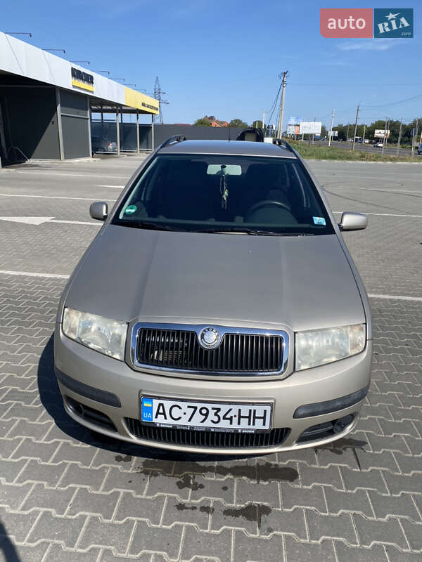 Універсал Skoda Fabia 2004 в Луцьку