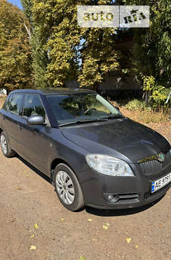 Хэтчбек Skoda Fabia 2008 в Долинской