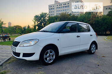 Хэтчбек Skoda Fabia 2012 в Киеве