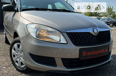 Хетчбек Skoda Fabia 2010 в Києві