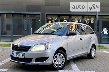 Універсал Skoda Fabia 2010 в Івано-Франківську