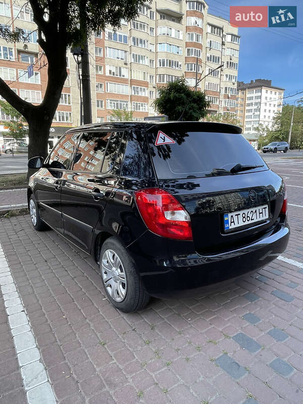 Хэтчбек Skoda Fabia 2010 в Ивано-Франковске