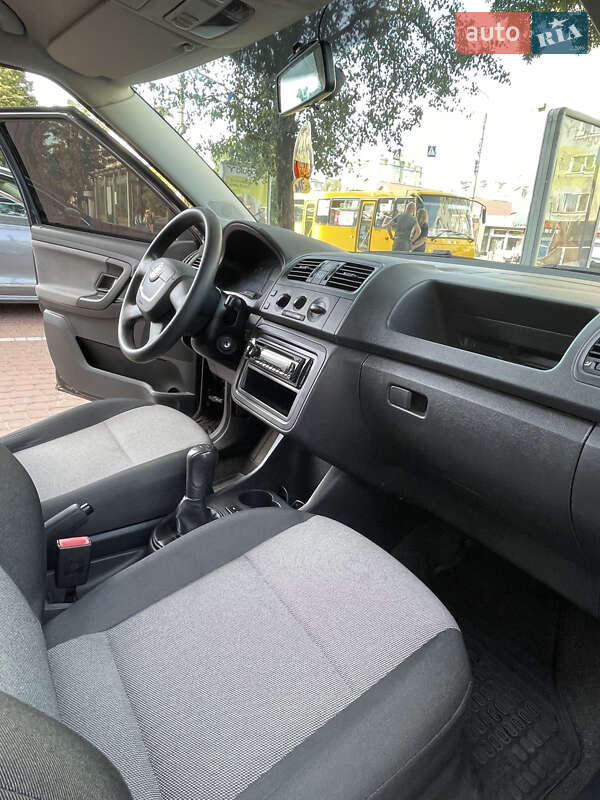 Хэтчбек Skoda Fabia 2010 в Ивано-Франковске