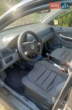 Хэтчбек Skoda Fabia 2003 в 