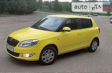 Хэтчбек Skoda Fabia 2011 в Львове