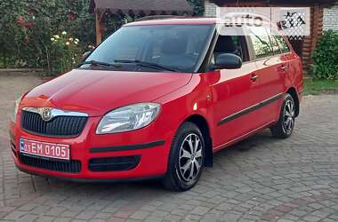 Універсал Skoda Fabia 2009 в Львові