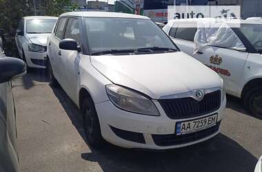 Хэтчбек Skoda Fabia 2011 в Киеве