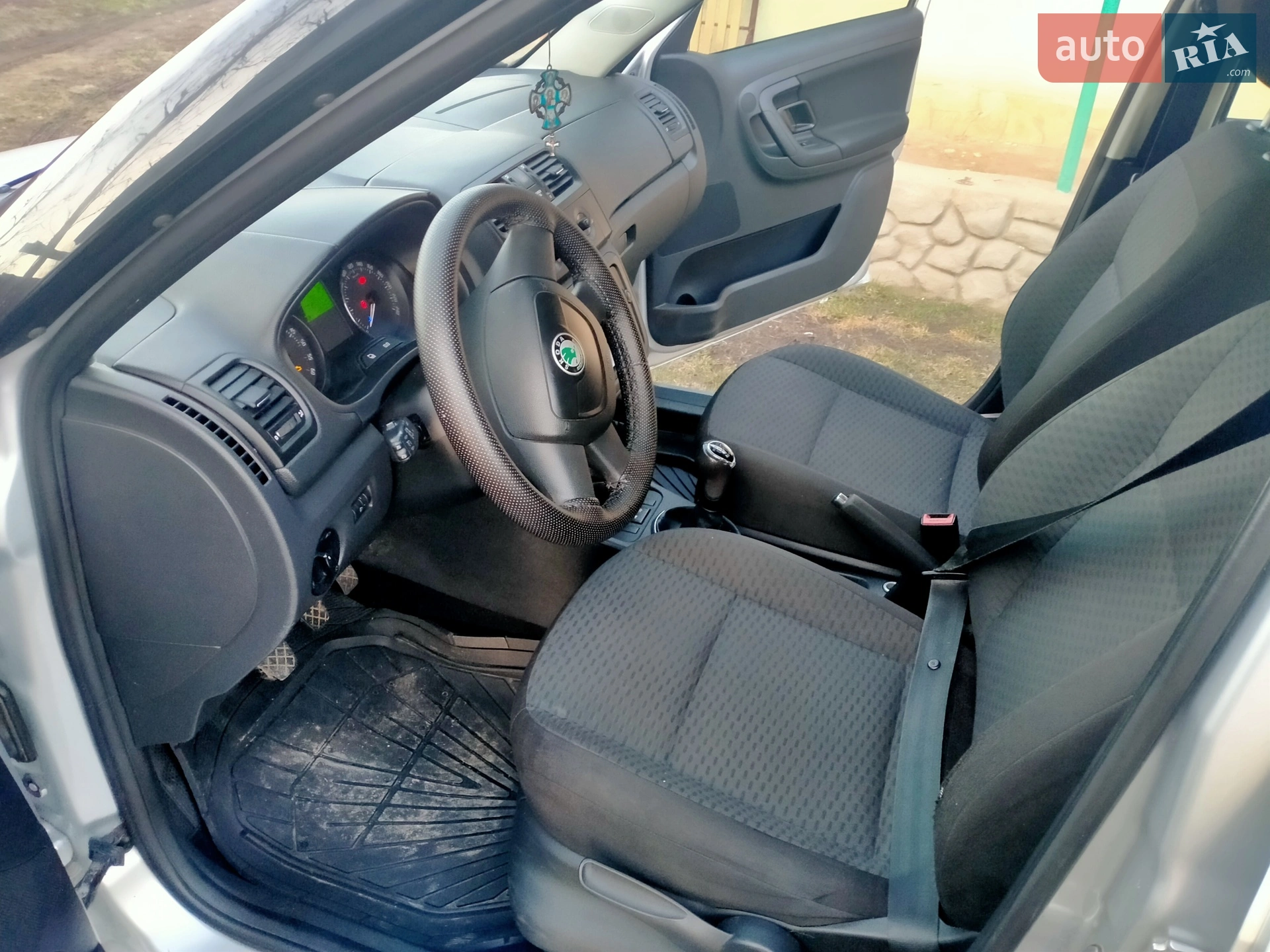 2010 Skoda Fabia - мініатюра 5