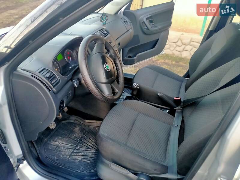 Универсал Skoda Fabia 2010 в Могилев-Подольске