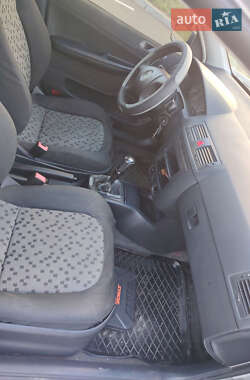 Хэтчбек Skoda Fabia 2006 в 