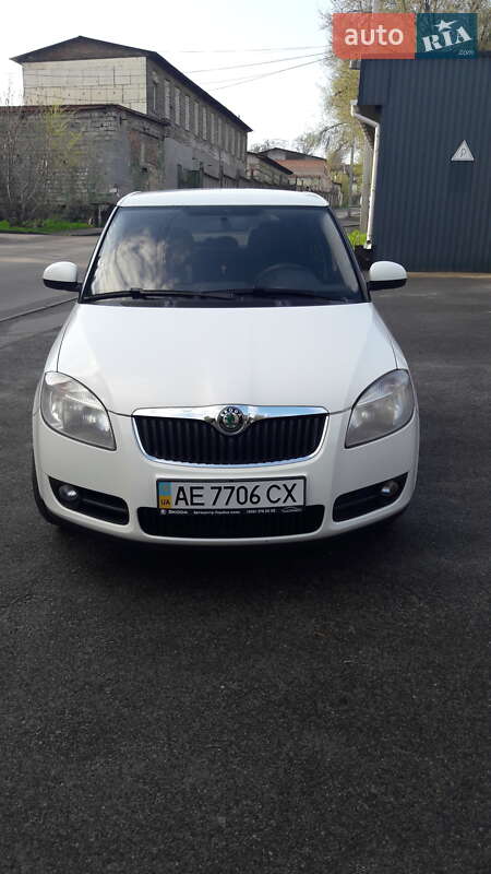 Універсал Skoda Fabia 2008 в Дніпрі