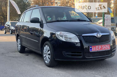 Універсал Skoda Fabia 2009 в Рівному