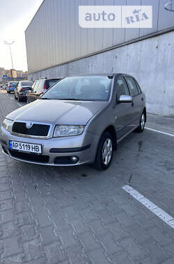 Хэтчбек Skoda Fabia 2006 в Киеве