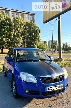 Хэтчбек Skoda Fabia 2008 в Харькове