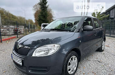 Хэтчбек Skoda Fabia 2009 в Виннице