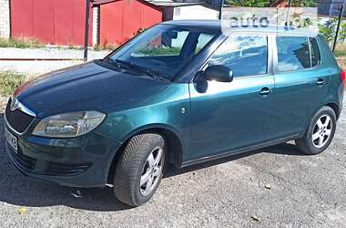 Хэтчбек Skoda Fabia 2013 в Запорожье