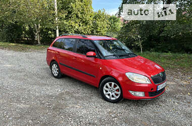 Универсал Skoda Fabia 2010 в Хусте