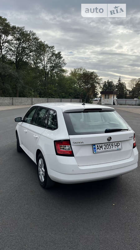 Универсал Skoda Fabia 2016 в Житомире
