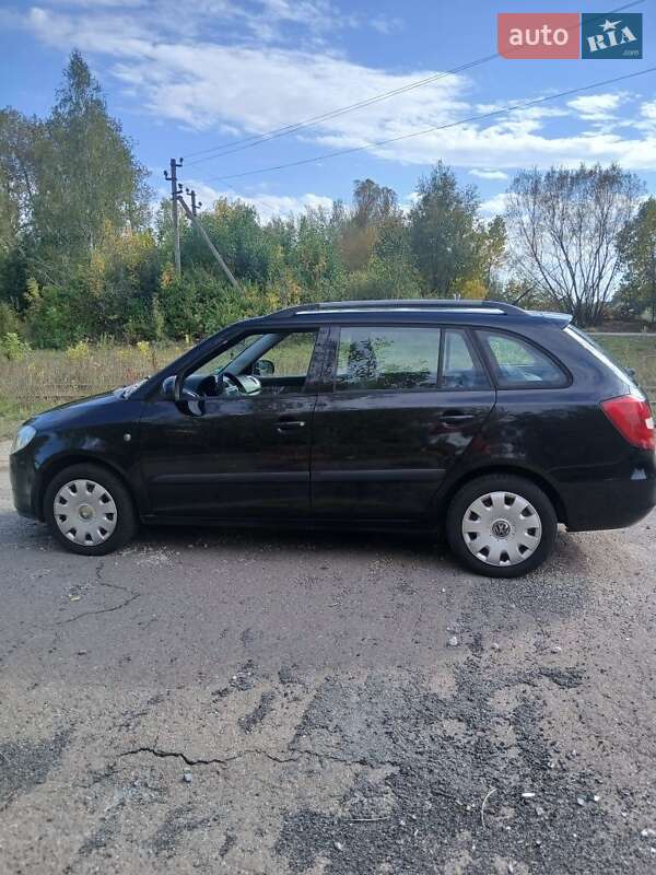 Универсал Skoda Fabia 2008 в Житомире