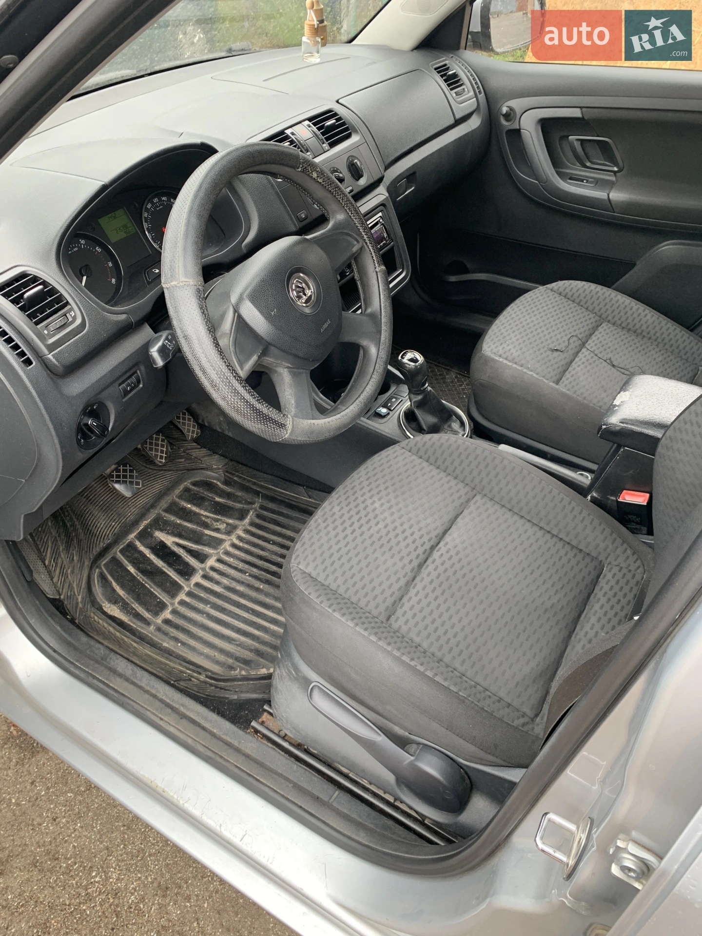 2013 Skoda Fabia - мініатюра 2
