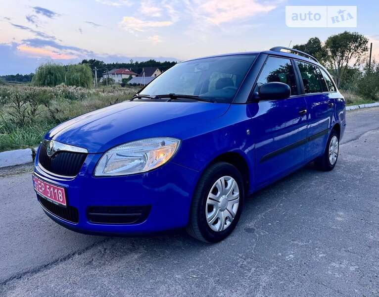 Универсал Skoda Fabia 2010 в Луцке