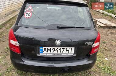 Хэтчбек Skoda Fabia 2009 в 