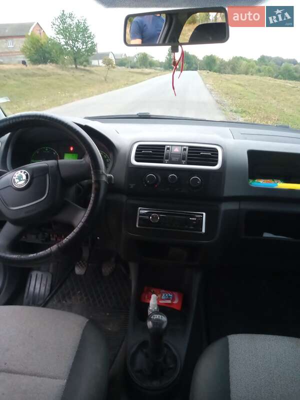Хэтчбек Skoda Fabia 2009 в Зенькове