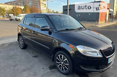 Хэтчбек Skoda Fabia 2011 в Харькове