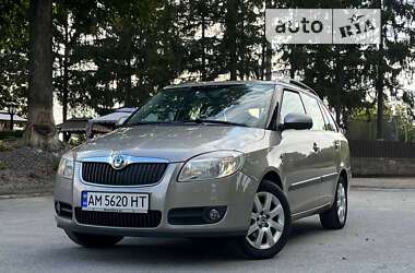 Універсал Skoda Fabia 2008 в Звягелі