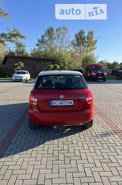 Хетчбек Skoda Fabia 2011 в Золочеві