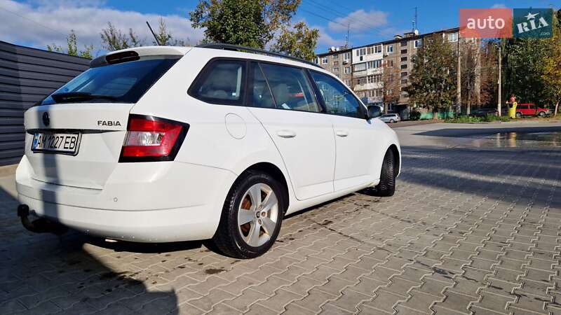 Универсал Skoda Fabia 2016 в Житомире