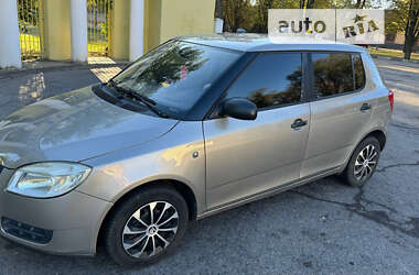 Хэтчбек Skoda Fabia 2009 в Никополе