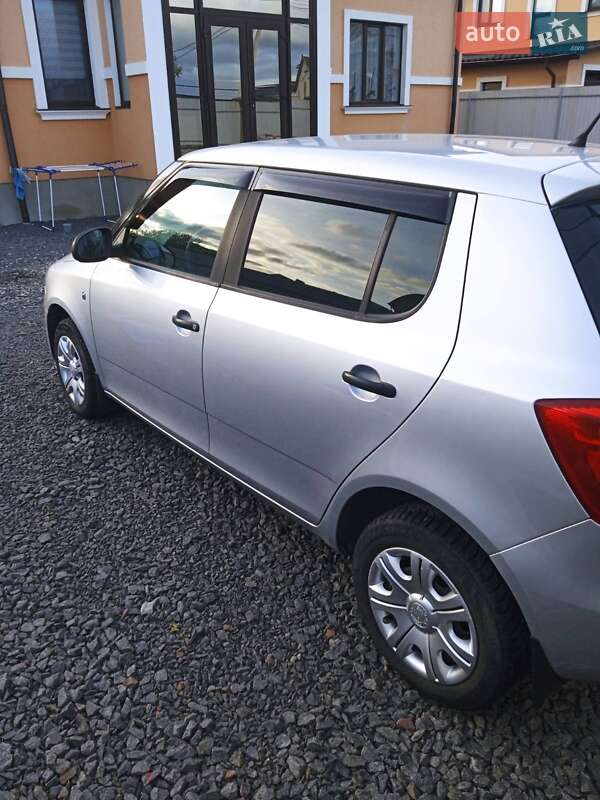 Хетчбек Skoda Fabia 2011 в Хмельницькому