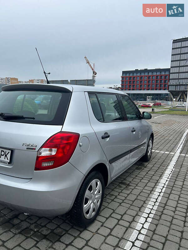 Хетчбек Skoda Fabia 2010 в Львові