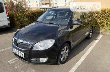 Універсал Skoda Fabia 2009 в Києві