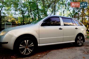 Универсал Skoda Fabia 2002 в 