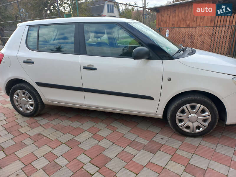 Хэтчбек Skoda Fabia 2009 в Ивано-Франковске