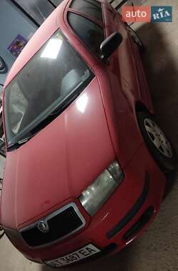 Хэтчбек Skoda Fabia 2006 в 