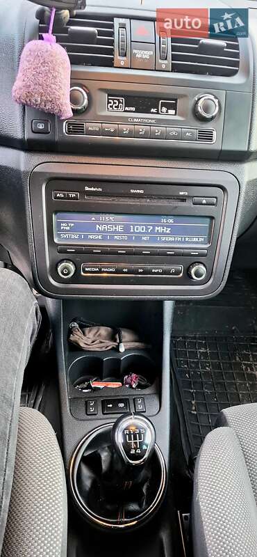 Хэтчбек Skoda Fabia 2011 в Дубно