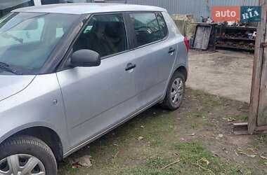 Хэтчбек Skoda Fabia 2013 в 