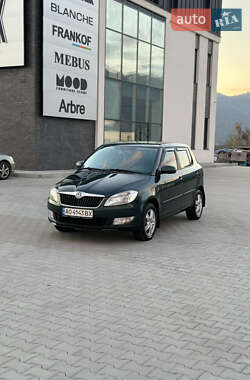 Хэтчбек Skoda Fabia 2011 в Хусте