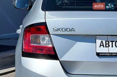 Хэтчбек Skoda Fabia 2020 в Киеве