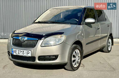 Хэтчбек Skoda Fabia 2008 в Днепре