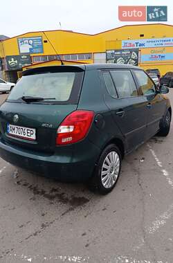 Хэтчбек Skoda Fabia 2007 в 