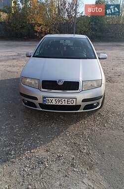 Хэтчбек Skoda Fabia 2006 в 